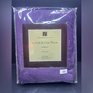 Concierge Collection So Soft & Cozy Throw blanket purple 100% polyester RN91519